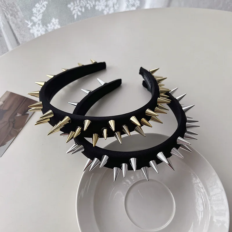 

1pcs Men Women Fashion Punk Goth Spike Headband Rivets Hair Bands Cosplay Headdress Silver Golden Black