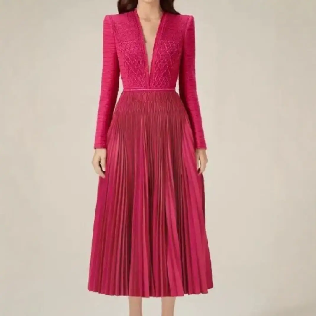 Vestido feminino com decote em v profundo, manga comprida, cintura alta, trança plissada, ombro largo, moda traf, design de nicho vietnamita, vestido bodycon