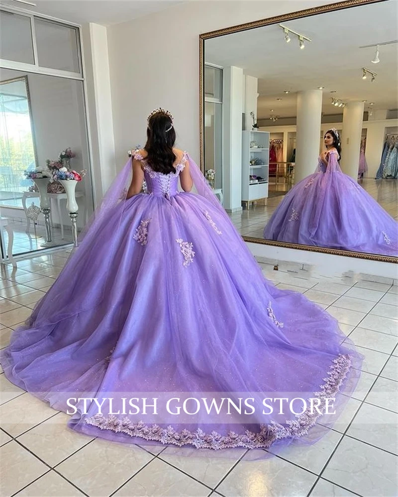 Fioletowy Off The Shoulder suknia Quinceanera sukienki dla dziewczynek aplikacje impreza celebrytów suknie z Cape Graduation Vestido De