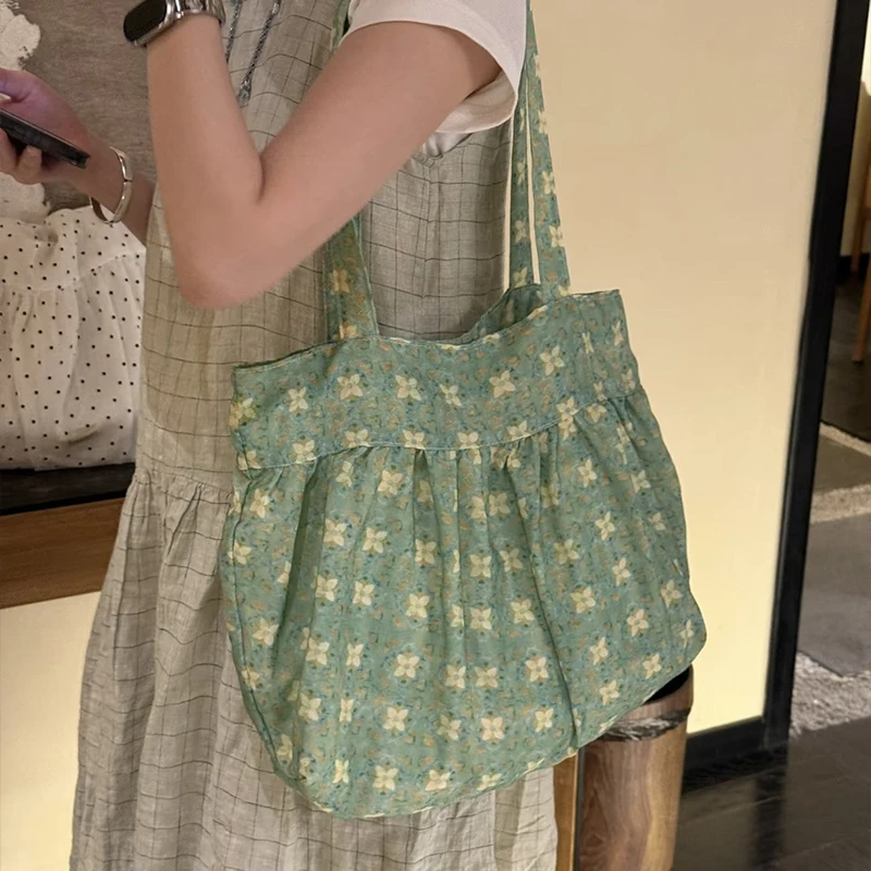 

Stylish Floral Crossbody Bag Cute Pleated Ruffle Design Soft Handbag Large Capacity Tote Bag Daily Casual Commuter Shoulder Bag