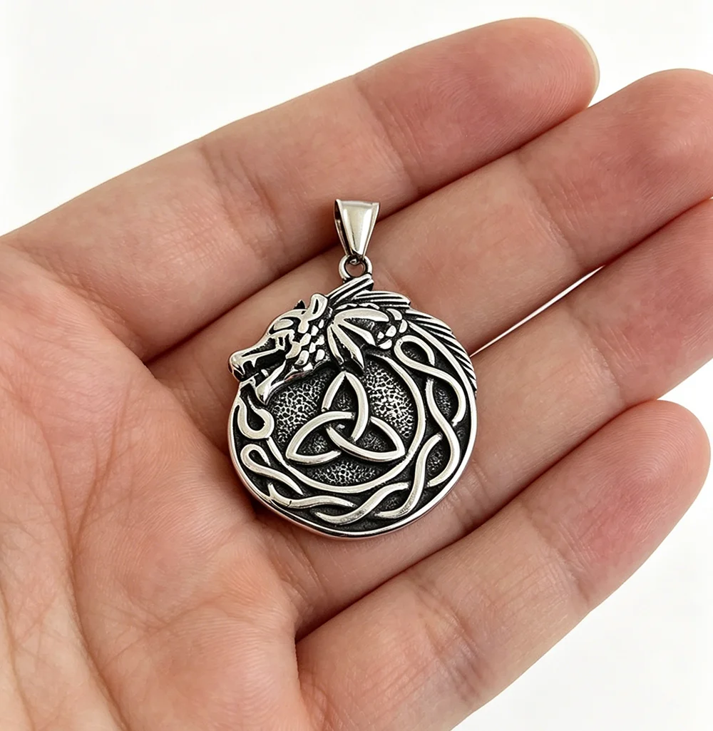 Vintage cast Celtic knot stainless steel pendant, waterproof and non-fading blackening process, necklace keychain accessory