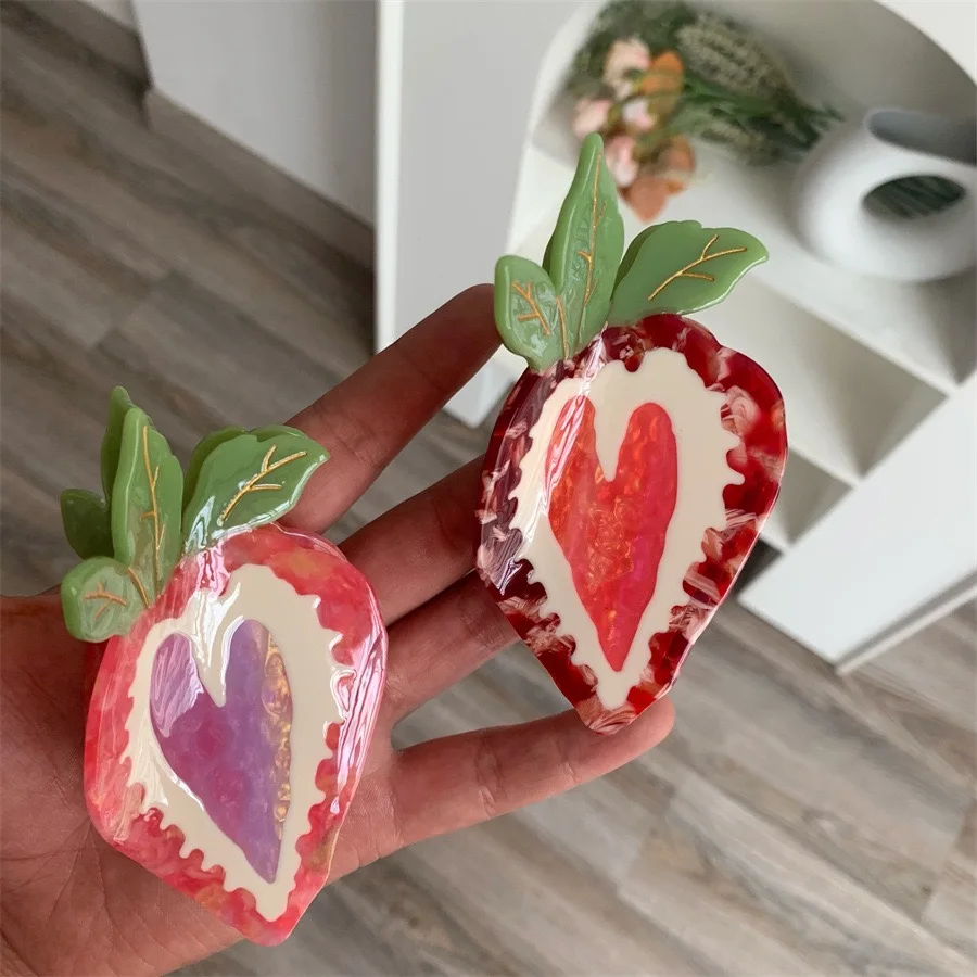 

Simple Love Heart Strawberry Hair Grab hair Accessories for Girls and Ladies New 2025 Acetate Headwear