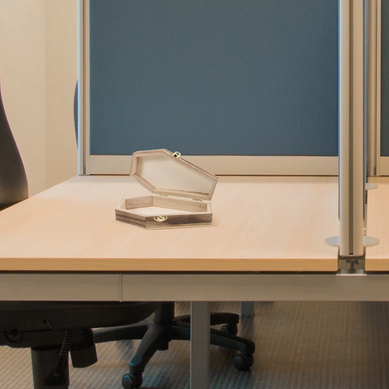 

Delicate Coffin Ring Box Excellent Wood Material Reusable Creepy Decor for Bar Tabletop Ornament Halloween Atmosphere Enhancer