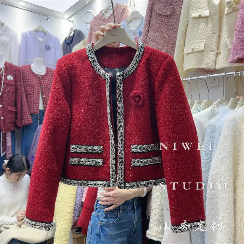 

French Elegant Socialite Red Down Jacket Winter New White Duck Down Thickened Warm Beaded Round Neck Loose Short Tweed Jacket