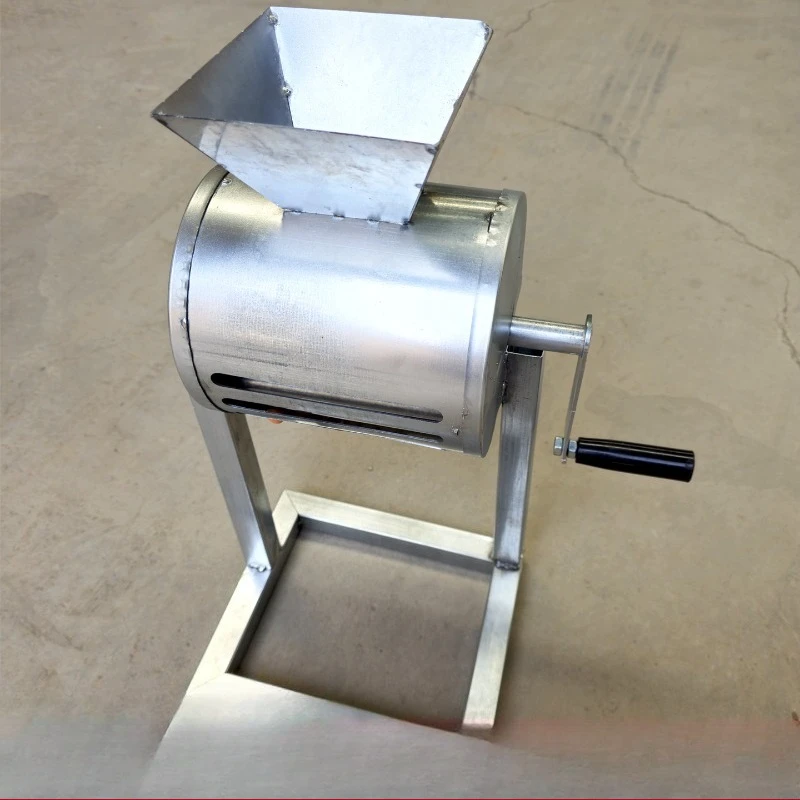 New Hand-cranked Peanut Sheller, Household Sheller, Small and Convenient Shell-breaking Artifact