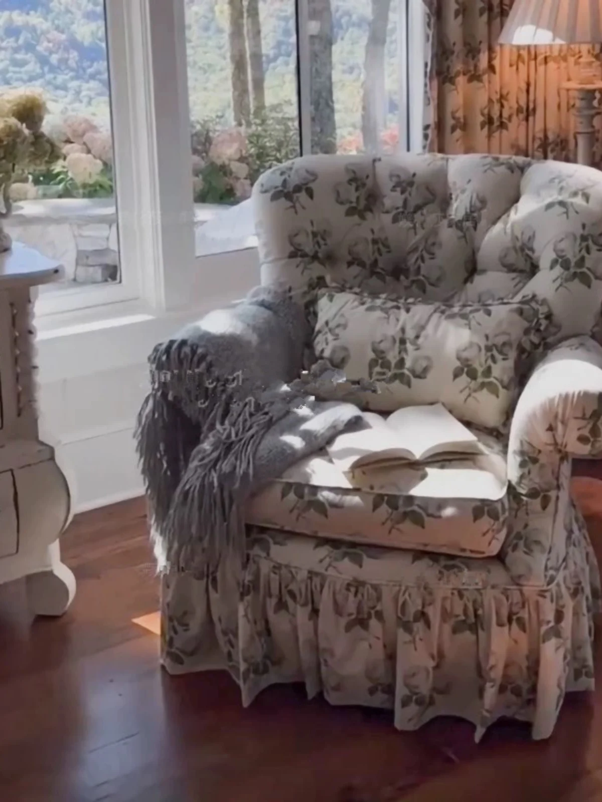 Rural living room chair, casual French retro floral single sofa chair, bedroom high back tiger chair in the countryside