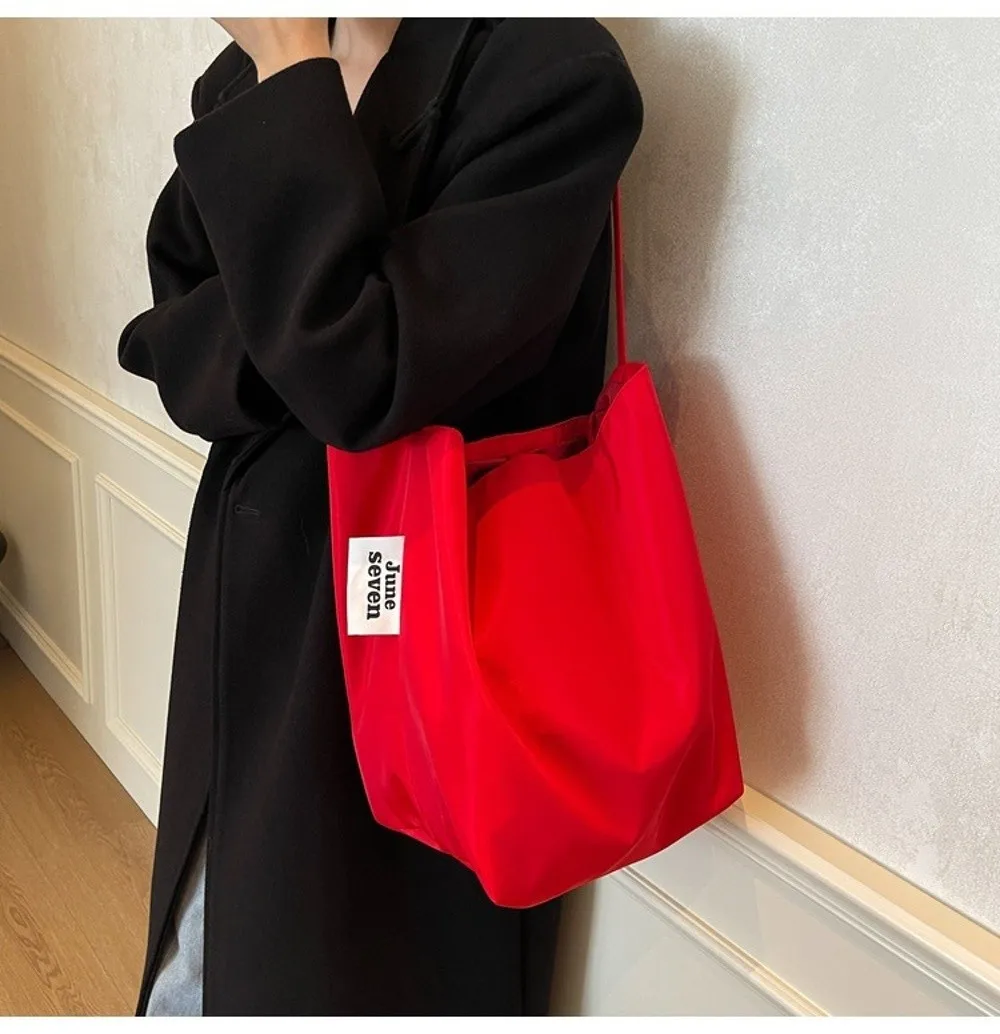 Modische Bestseller Einfarbige Weiche Nylon-Schultertasche Große Kapazität Designer-Handtasche Schlichte Vielseitige Tragetasche – Detail 12