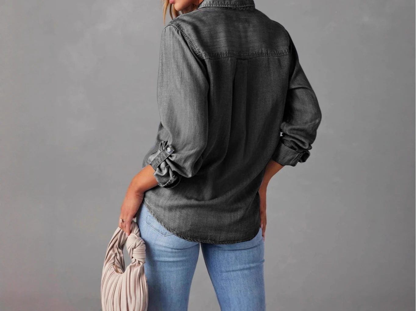 

2025 New Denim Shirt Autumn Fashion Casual Lapel Single Breasted Women's Long Sleeved Shirt