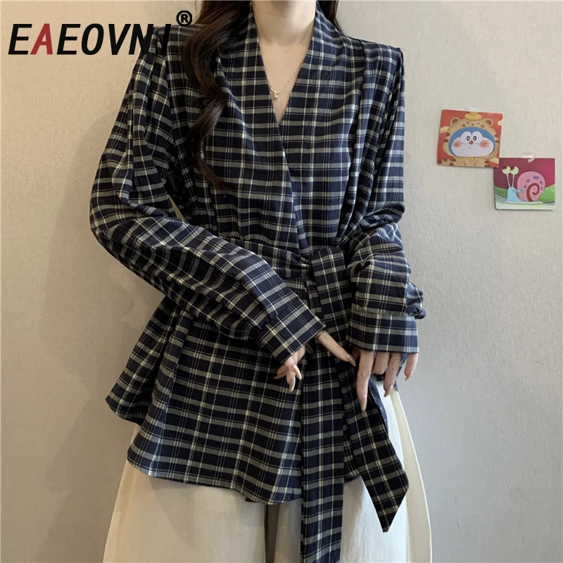 

EAEOVNI клетчатая повседневная женская блузка с v-образным вырезом и поясом, винтажные топы контрастного цвета, модная осенняя новая одежда 2023 г.