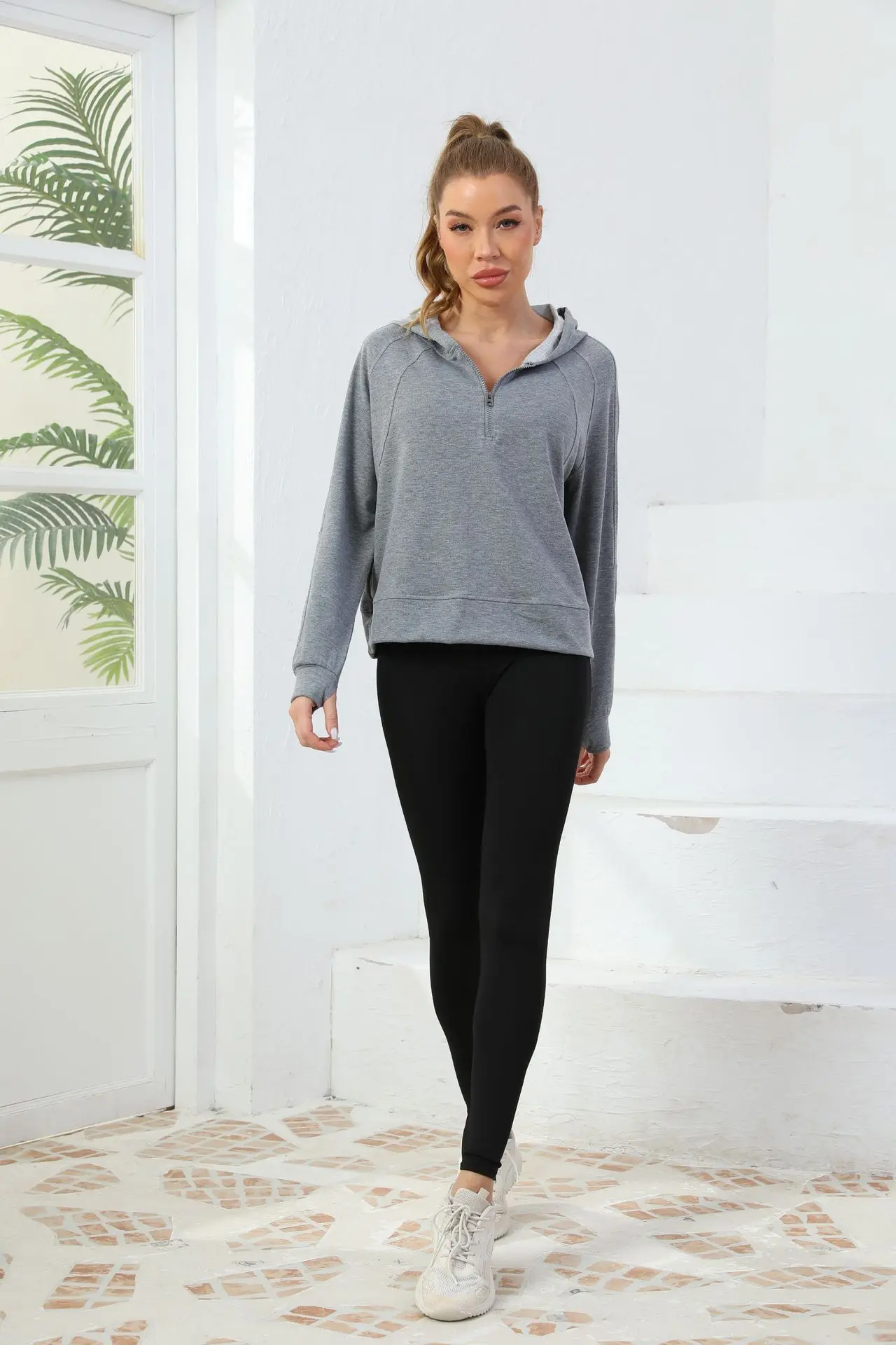 

Solid-color semi-zipper sweatshirt and fitness suit, loose and casual hooded yoga top for women