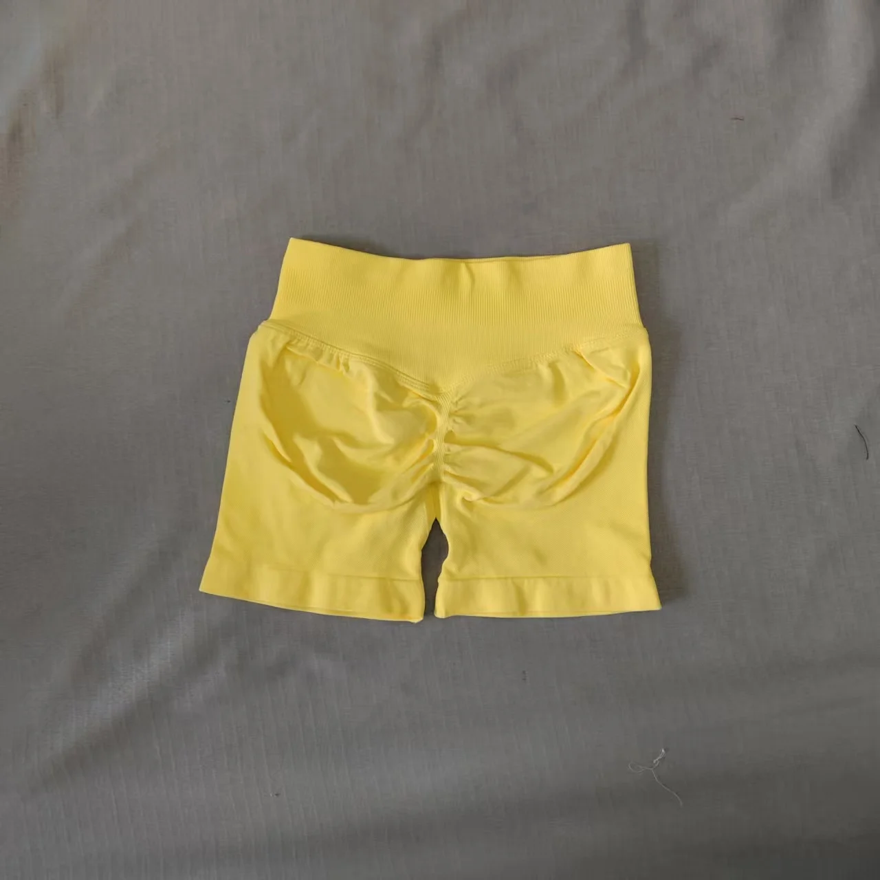 DF L0G0 Damen High-Waist Nahtlose Fitness-, Yoga-, Po-Lifting-Shorts, Elastisch und Atmungsaktiv – Detail 4