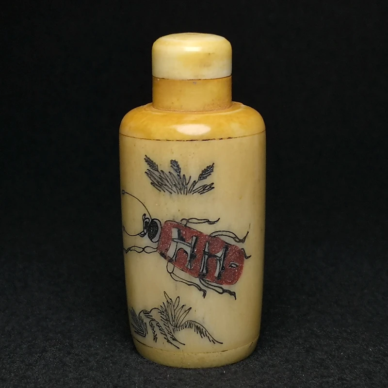 YIZHU CULTUER ART Size 6.2 × 2.8 cm Chinese Hand Carved Inlay cicada Beetle Statue Snuff Bottles Collection