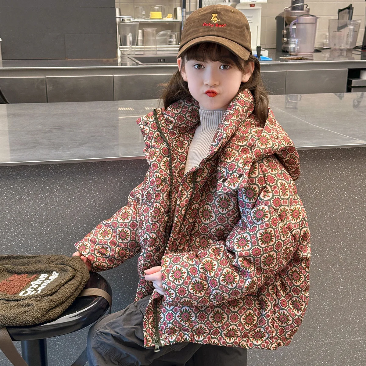 

Retro Children Girls Winter Parka All Printed Toddler Baby Girl Cotton Padded Outerwear Coat Young Teenagers Girls Hooded Jacket