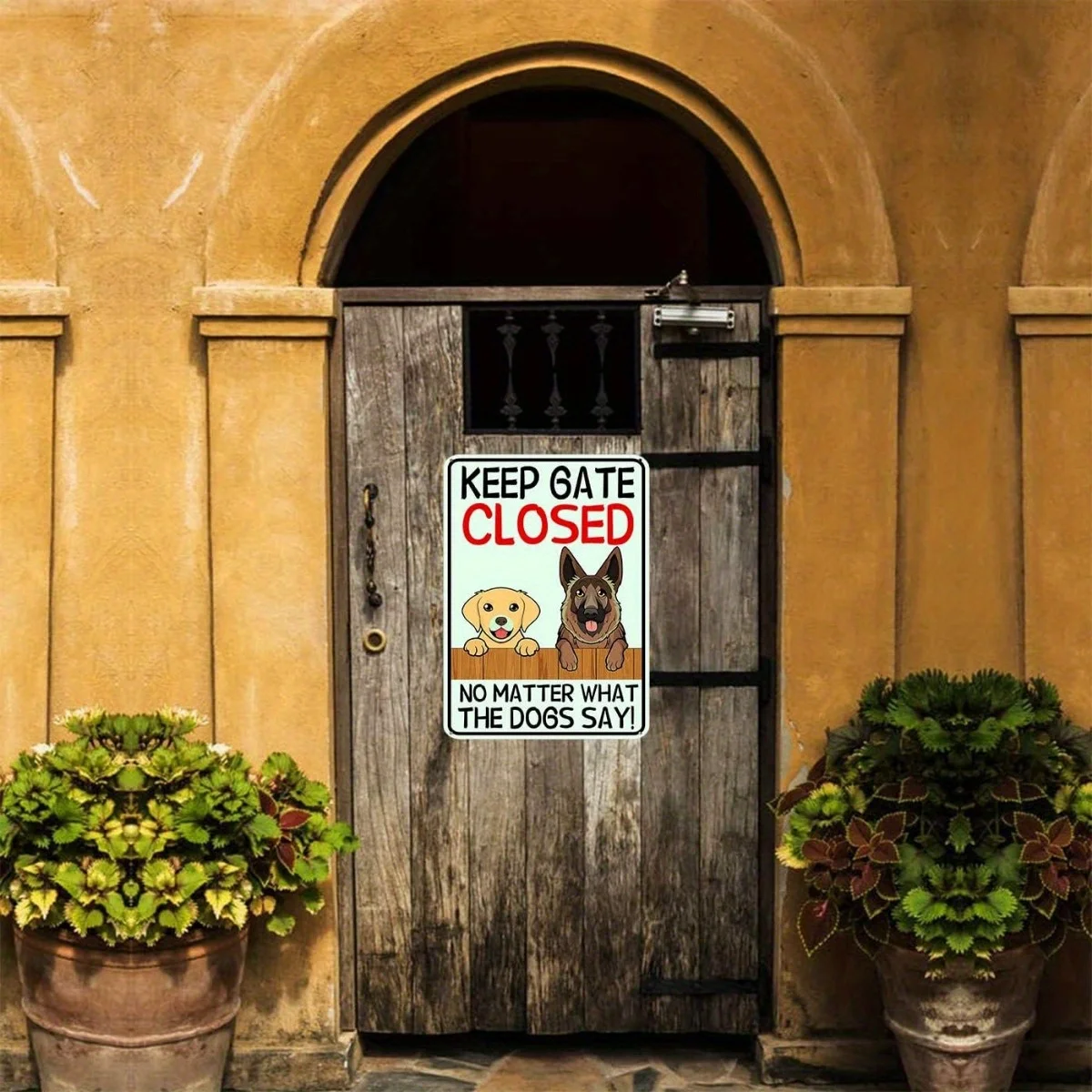 قطعة واحدة من لافتة ألومنيوم "Keep Gate مغلقة ولا يهم ما يقوله الكلاب" - عتيقة مقاس 12 × 8 بوصة، مثالية لأصحاب الكلاب