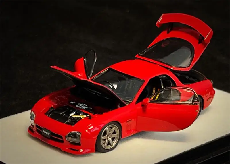 

PGM 1:64 RX7 Red Die-Cast Car Model Collection Miniature