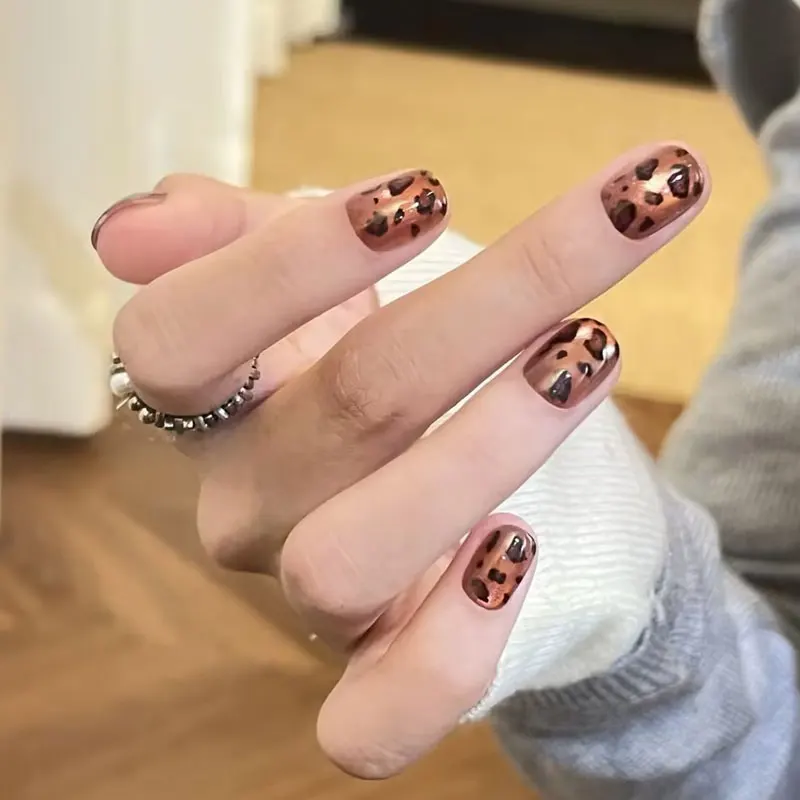 10 Stück Französischer Stil Leopardenmuster mit Katzenaugen-Effekt Aufklebbare Nägel Kurze Ovale Form Hochwertige Nagelspitzen Maniküre-Aufkleber Nagelkunst – Detail 7