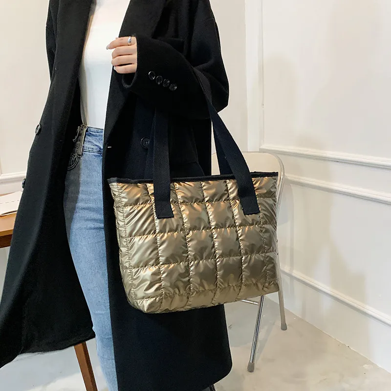 Nieuwe Mode Grote Tote Gewatteerde Handtassen Herfst Gewatteerde Vrouwen Schoudertassen Luxe PU Down Katoenen Draad Crossbody Tas Wintertas