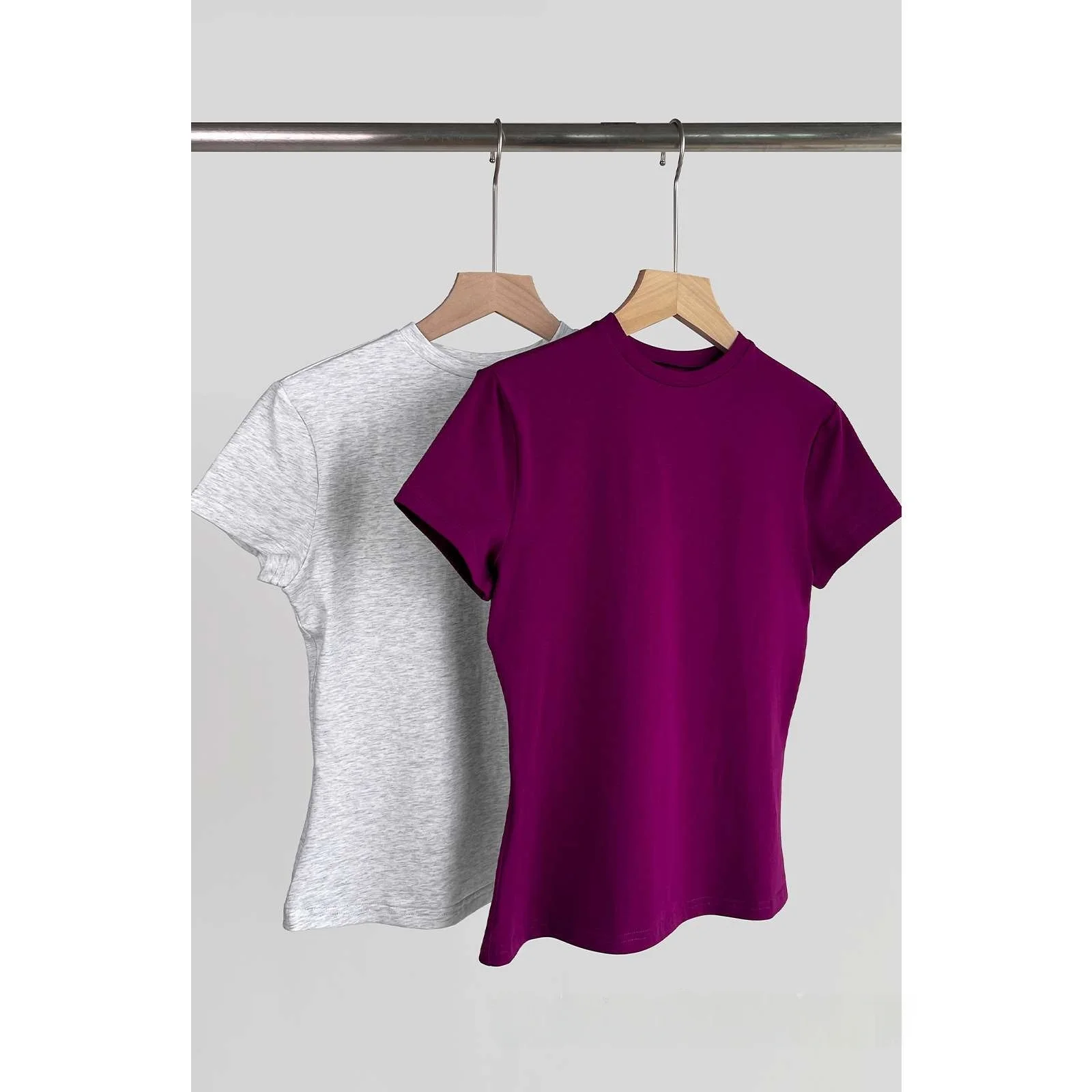 

Летняя повседневная хлопковая футболка однотонная универсальная приталенная женская футболка с круглым вырезом укороченная