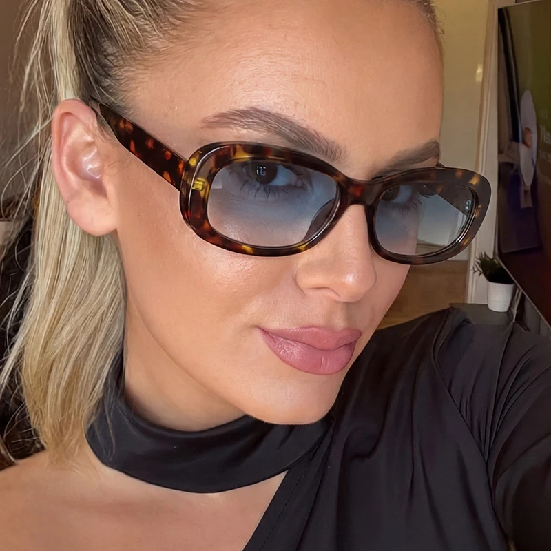 Oval-shaped large-frame fashionable sunglasses for women, ideal for daily wear and showcasing individual style