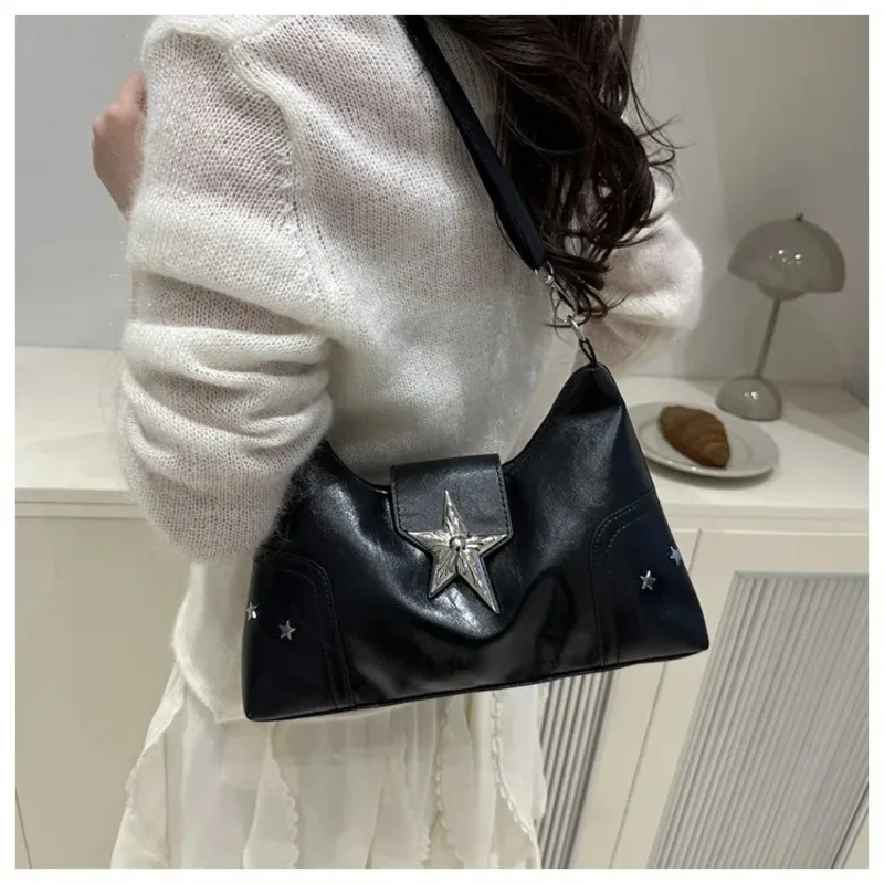 crossbody commuter bag