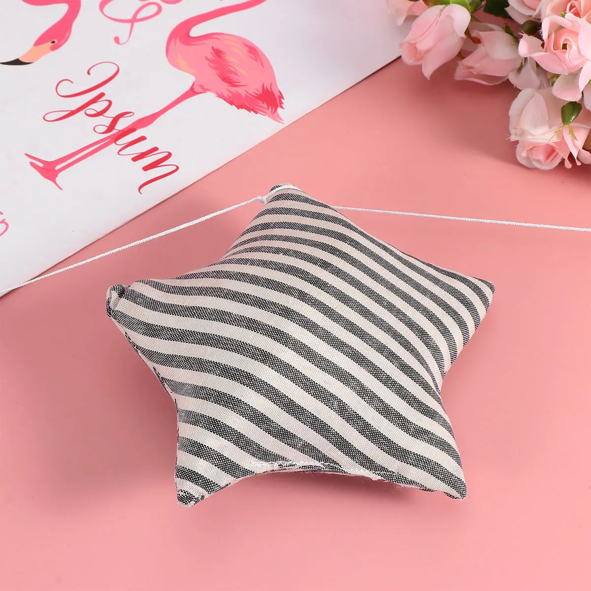 Estrela pendurada para berço, ornamentos pretos, material durável, quarto de bebê, pingente pendurado, brinquedos, coordenação, presentes