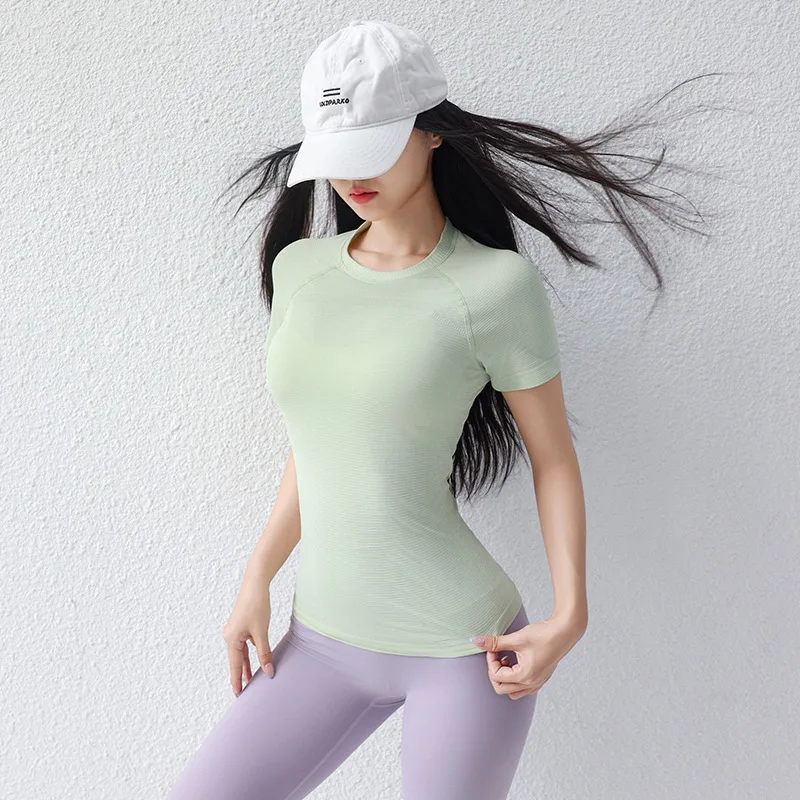

Женская облегающая спортивная футболка с короткими рукавами, быстросохнущий летний топ для тренировок, рубашка для бега, подчеркивающая фигуру, футболка для йоги в высоком стиле