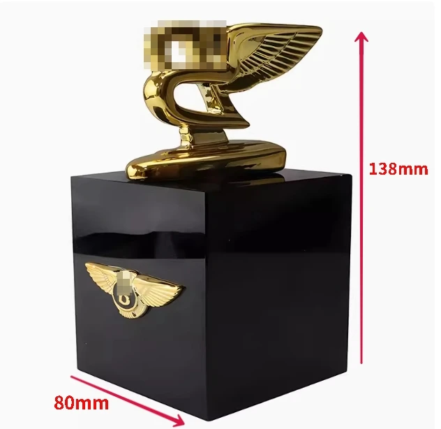 

R Logo Little Gold Man and B Logo Decoration High-End Entry Lux Home Living Room and Sample Room Car Shop Simple Decoration