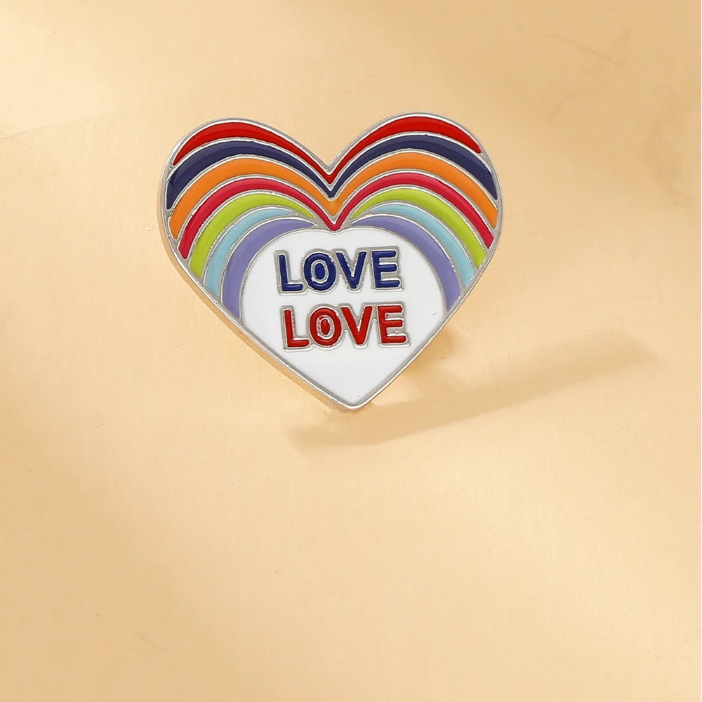 عشاق رومانسية قوس قزح الحب تصميم القلب المينا دبابيس عيد الحب LGBTQ زوجين دبابيس