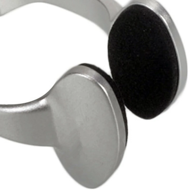 مشبك أنف للغوص بدون ألومنيوم للطيران، مشبك أنف مريح للغوص وركوب الأمواج والسباحة، وسادة حماية من السيليكون غير قابلة للانزلاق على كلاهما، فضي