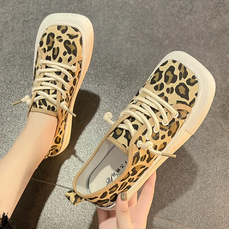 Wide Feet Square Toe Canvas Loafers Women\'s Leisure Lace Up Sneakers Platform Leopard Zebra Print Shoes Student Running Shoes