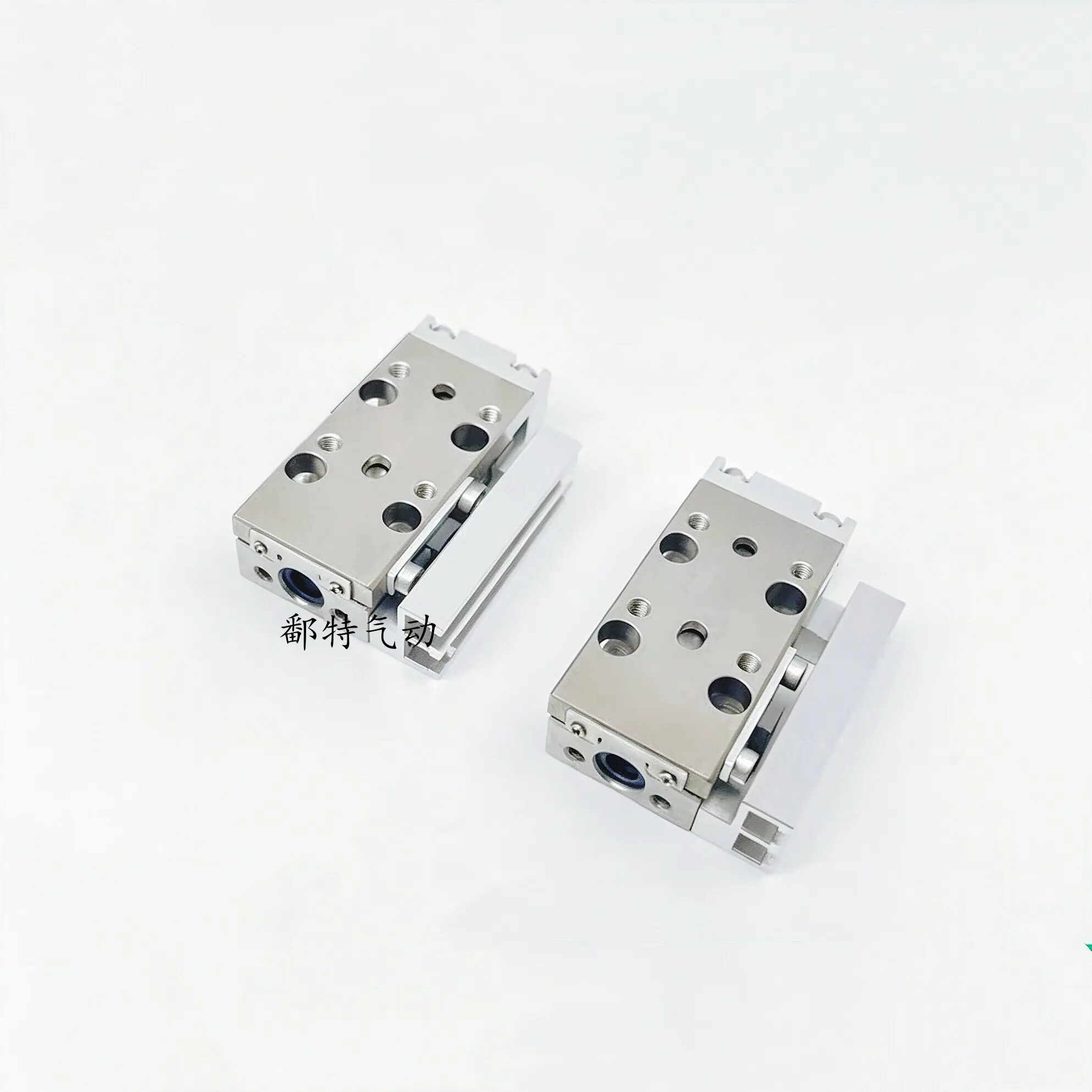 CKD Slide Cylinder Lcm-4.5-5/10 Lcm-6-5/10/15 Lcm-8-5/10/15-B-L-R
