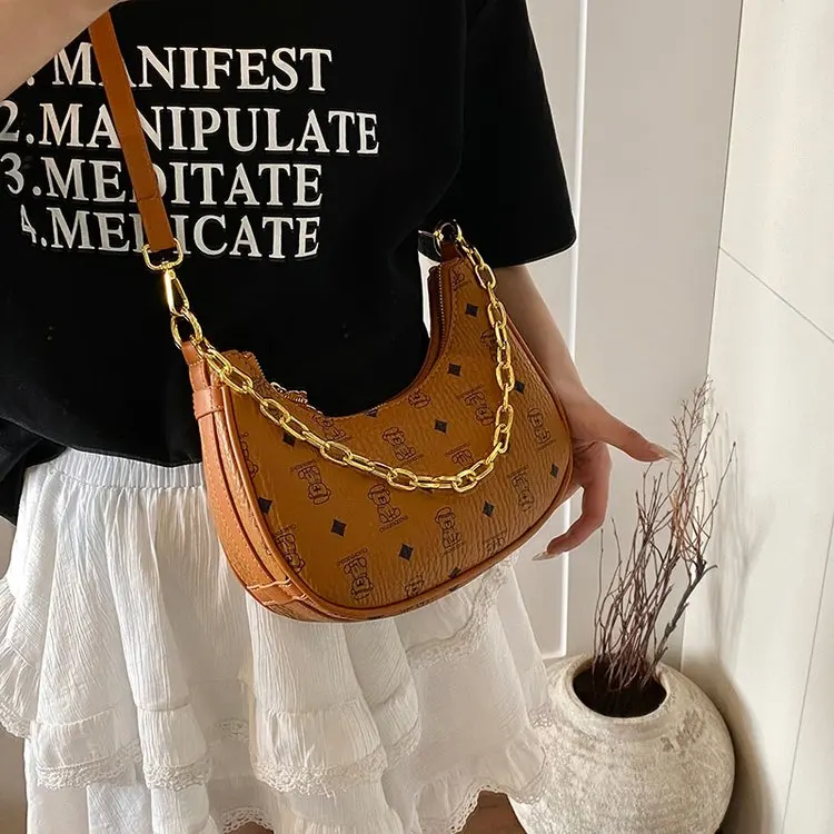 

2025 Autumn 211 New Popular Fashion Versatile Shoulder Messenger Bag Cute Lightweight Chain Handbag Light Luxury
