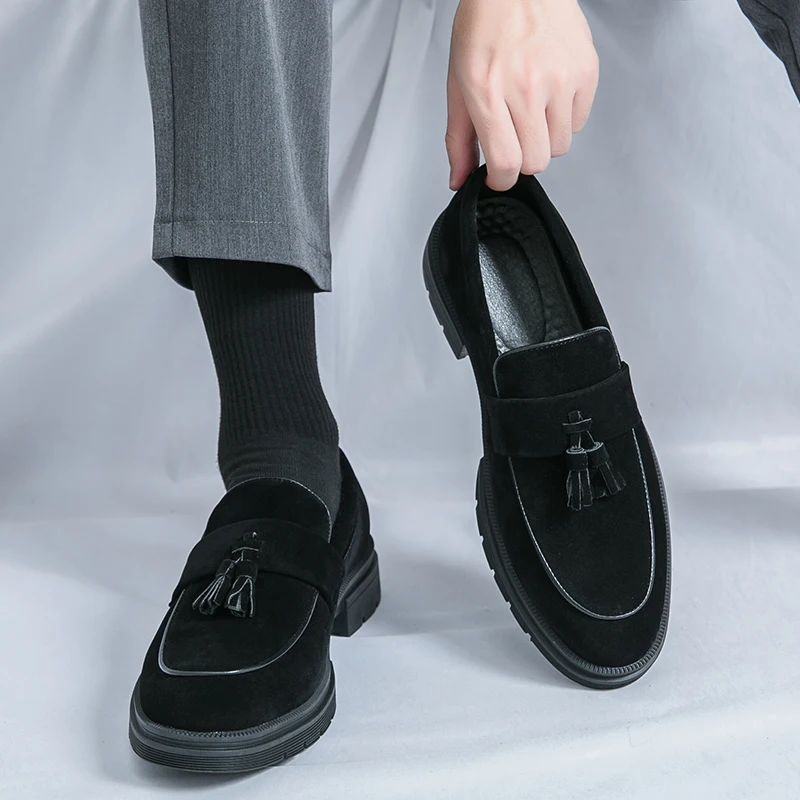 Tassel Loafers Mens Party and Business Casual Men Dress Platform Shoes Comfortable Luxury Black Driving Shoes Fashion Gentleman