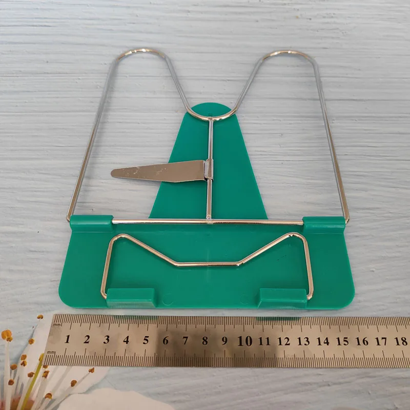 Iron Folding Simple Reading Support Lightweight Read Rack Bookshelf