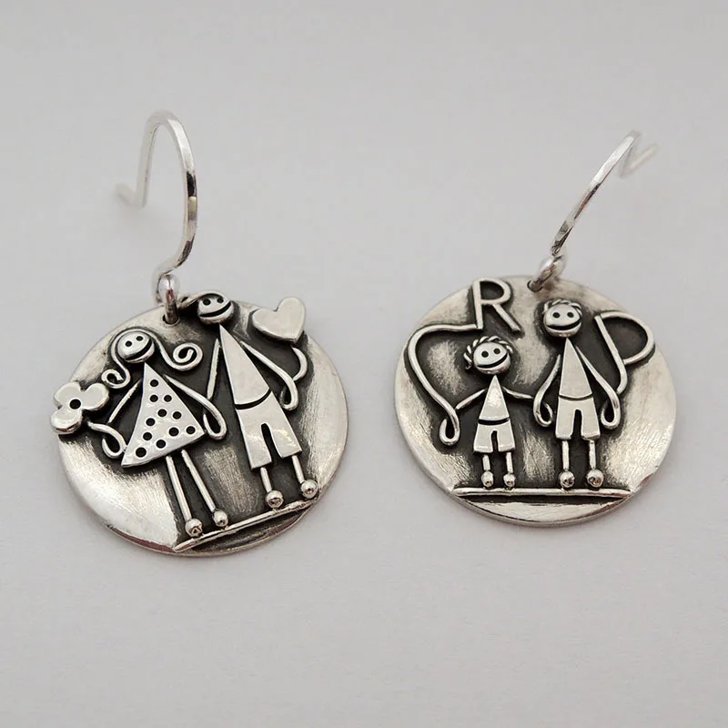 Vintage Silvery Plated Hand Carved Couples Pattern Pendant Earrings for Women Fashion Exquisite Festival Vacation Jewelry Gifts