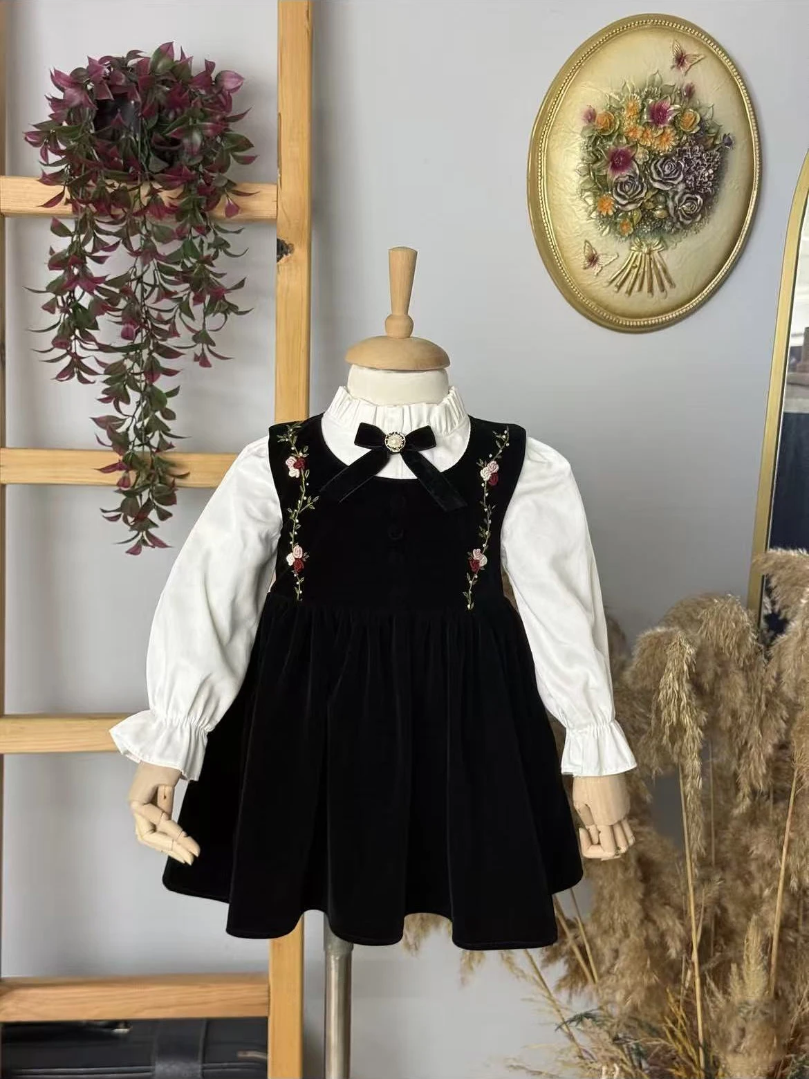 Autumn Girls Long Sleeves Handmade Embroidered Flower Black Dress For Casual Party Birthday Wedding Photography
