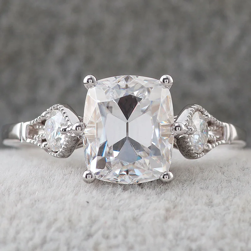 Provence 10K White Gold Three Stone Milgrain Ring With 7*9mm Elongated Cushion OMC Moissanite For Women Engagement Ring Gift