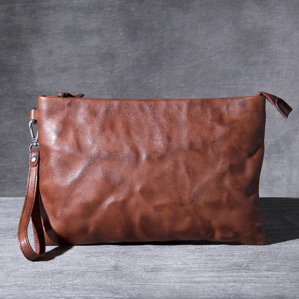 S.WORKER Retro-Clutch aus Vollnarbenleder für Herren | Handtasche aus Used-Leder mit Handgelenkschlaufe – Detail 21
