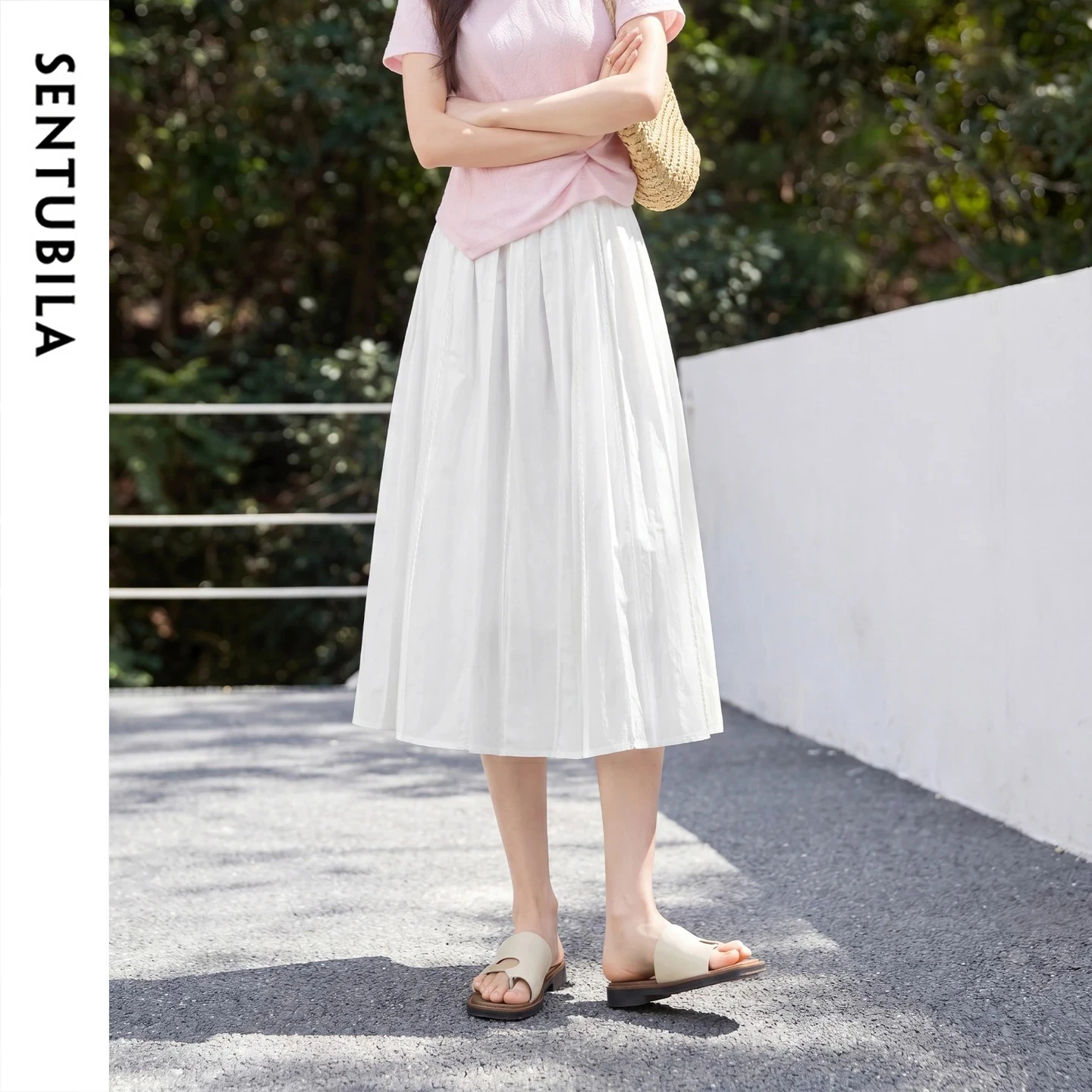 SENTUBILA Women's Minimalist Office Skirt Summer Fashion Light Pleat Textured Elastic Waist Loose Casual A Line Skirt 162QG7121