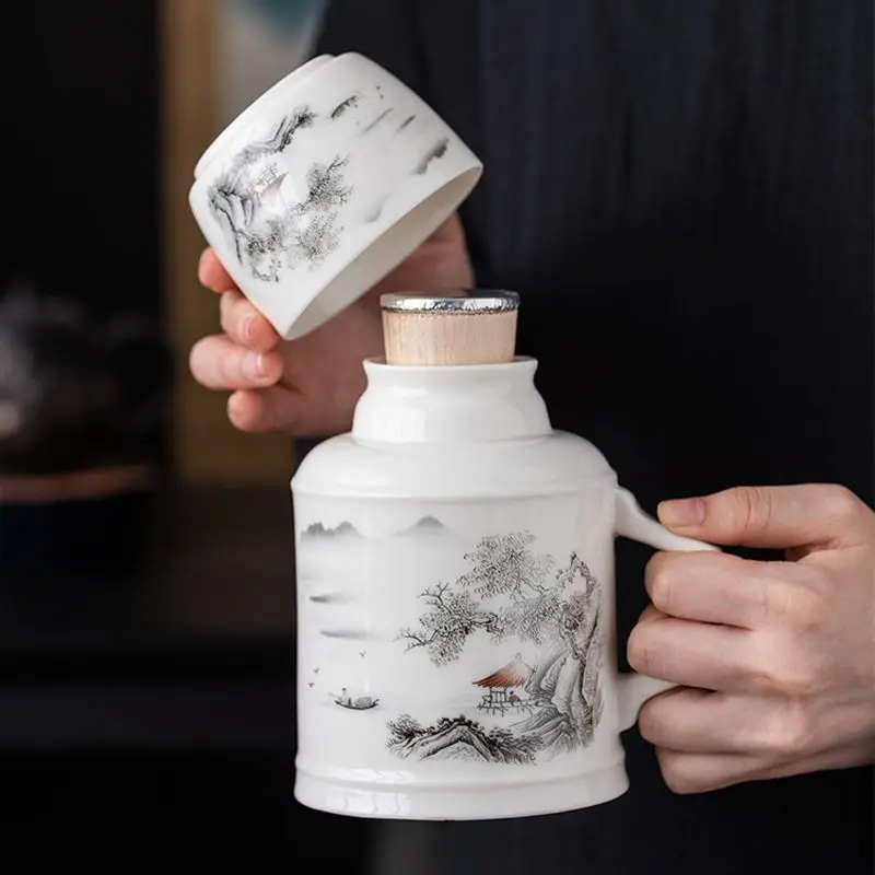 

Suet Jade Ceramic Cold Water Pitcher, Large Capacity with Lid, Heat-resistant Pot for Juice, Tea and Daily Drinks