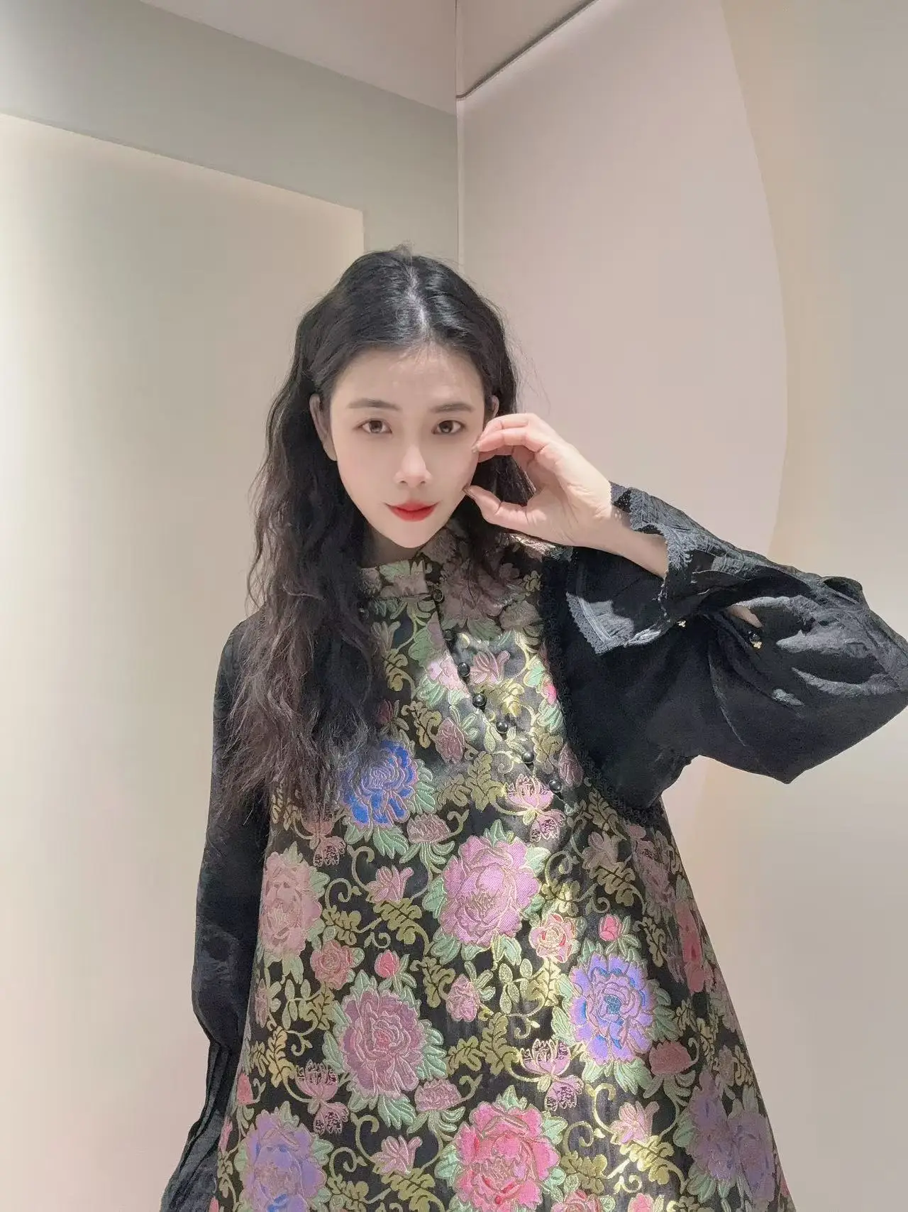 

Новая осенняя коллекция: винтажный шелковый жилет в китайском стиле с пионами, модный приталенный топ Ханьфу для женщин