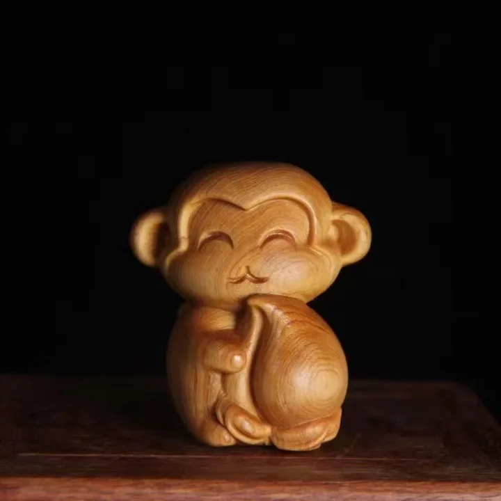 

Miniature Cliff Cypress Wood Carving Little Monkey Holding Peach About 6x5x3.5cm Cute Zodiac Monkey Home Decoration Gifts