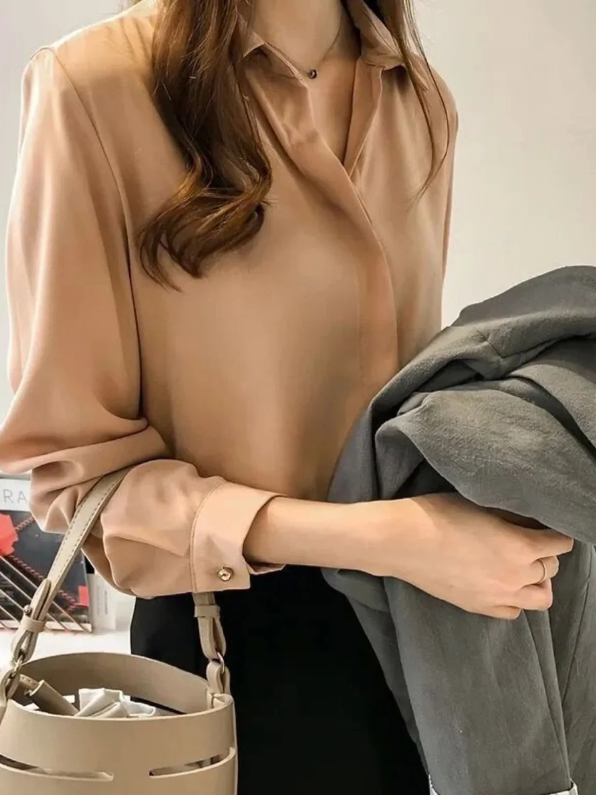 Długi rękaw, jednolity kolor, stójka, prosty krój, styl uliczny, elegancki, damski, biznesowy, casualowy, kolekcja jesień.