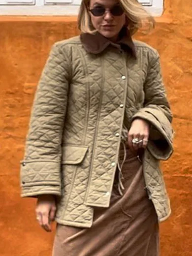 

Autumn Winter Long Sleeve Thin Parkas Quilted Coats Laple Contrast Corduroy Single Breasted Full Sleeve Female Jackets Outwears
