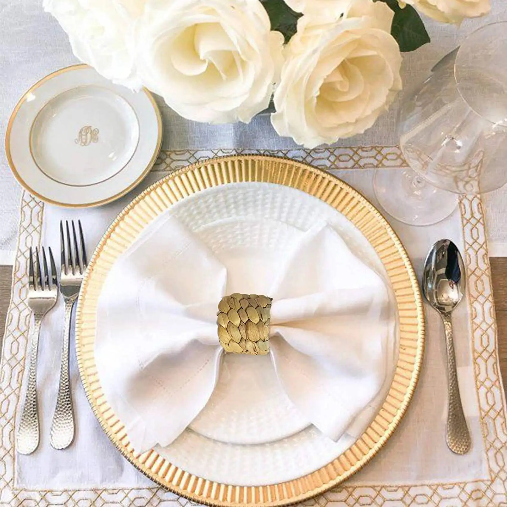 BAAU 16Pcs Country Style Water Woven Napkin Ring, Hand-Woven Straw Napkin Ring, Farmhouse Natural Napkin Buckle
