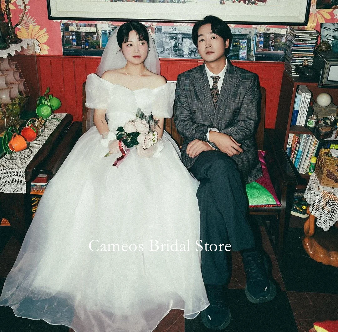 

SONDR Fashion Korea A-Line Wedding Dresses Photo Shoot VINTAGE Off Shoulder Elegant Organza Sleeveless Simple Custom Bridal Gown