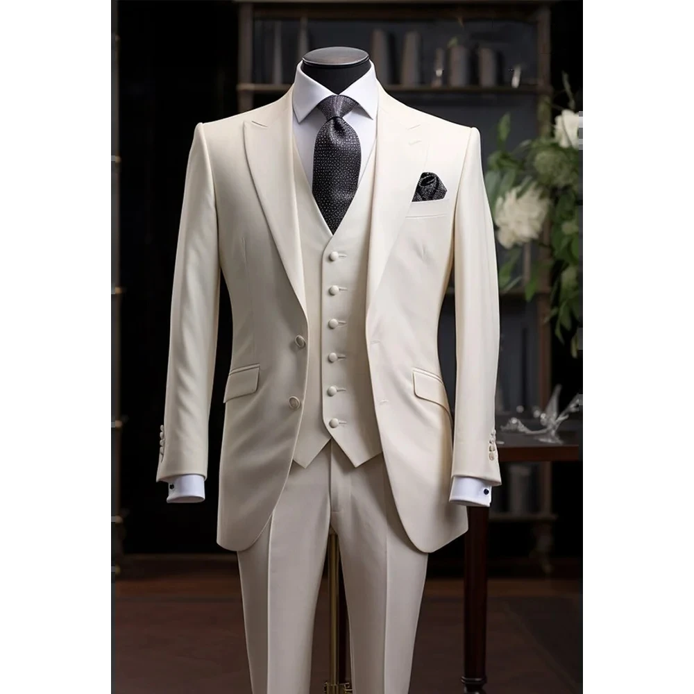 

Business Men Suits Slim Fit 3 Piecs Blazer Pants Vest Peaked Lapel Two Buttons Formal Party Wedding Groom Custom Male Outfits