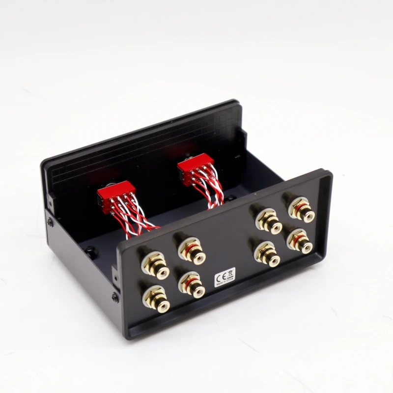 

2 channel RCA 2 in 2 out dual switch Select audio signal input and output, 2 select 1 passive sound source selector