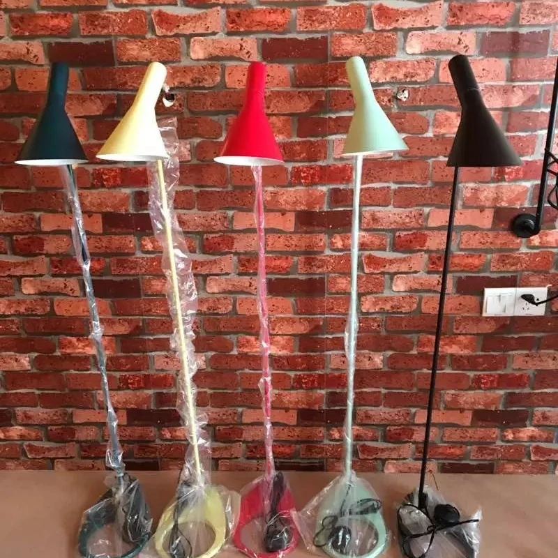 

Nordic simple wrought iron floor lamp, modern personalized living room study work office