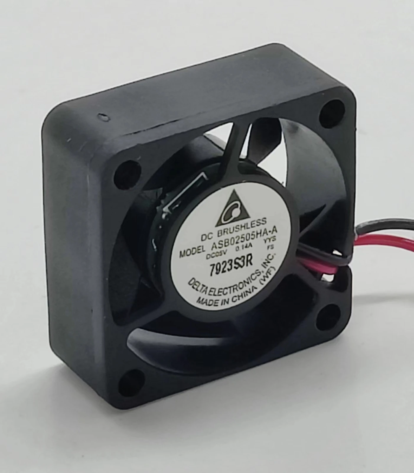 

Для 4 упаковок Delta ASB02502HA-A 25x25x10 мм 2510 5 В 0,14 А 2-контактный бесщеточный охлаждающий вентилятор постоянного тока - оптовая продажа